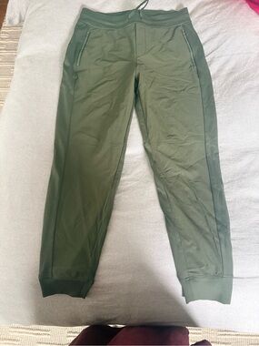 Athleta Olive Green Women's Jogger Track Pants